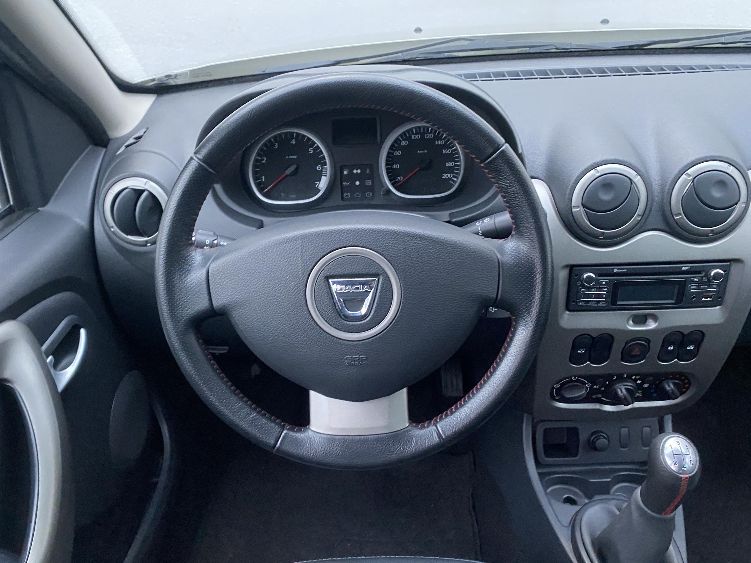 Dacia Duster, 2013 - pohled č. 11