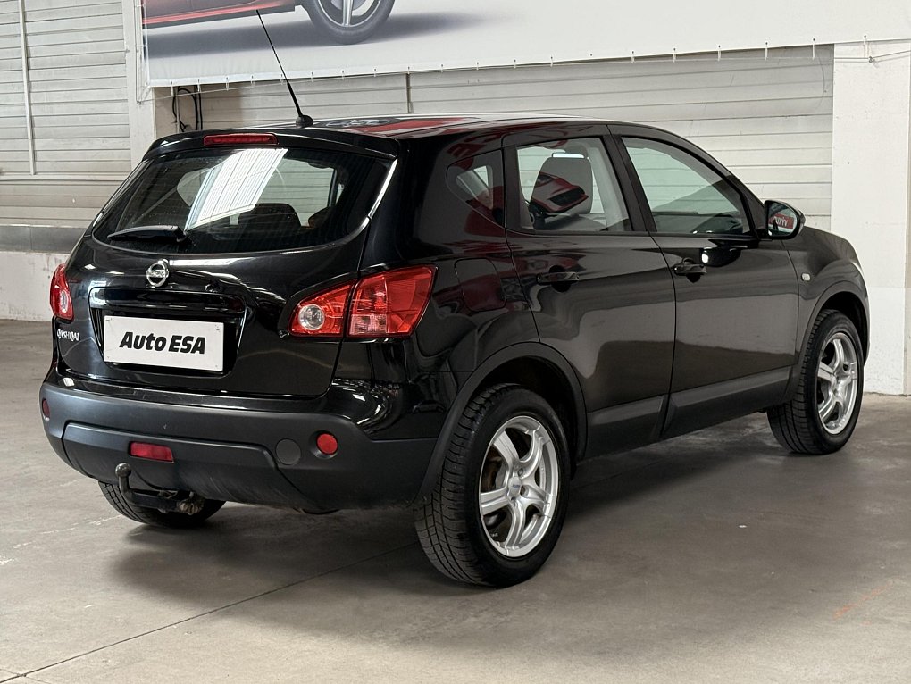 Nissan Qashqai 2.0i  4x4
