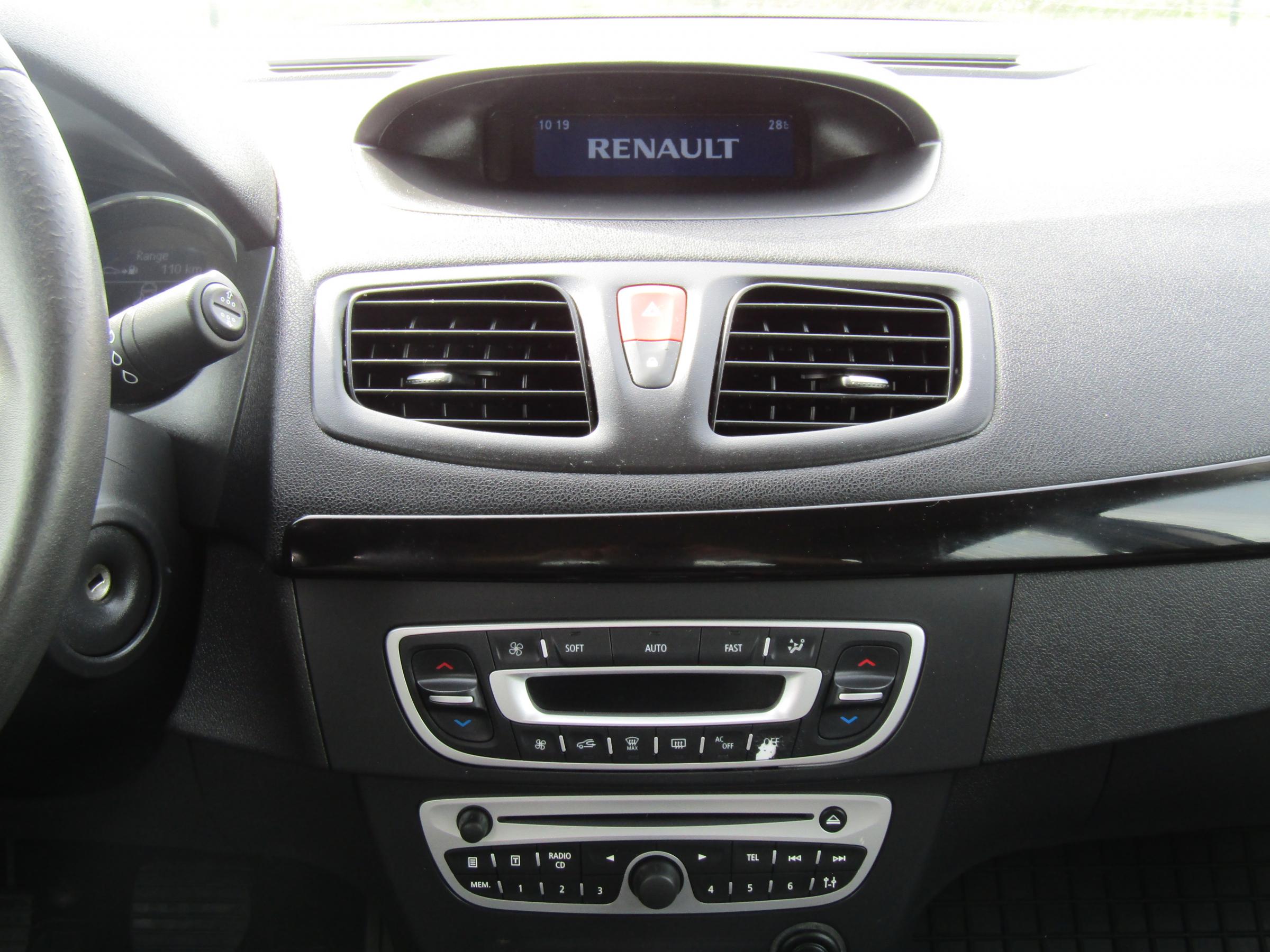 Renault Fluence, 2012 - pohled č. 13