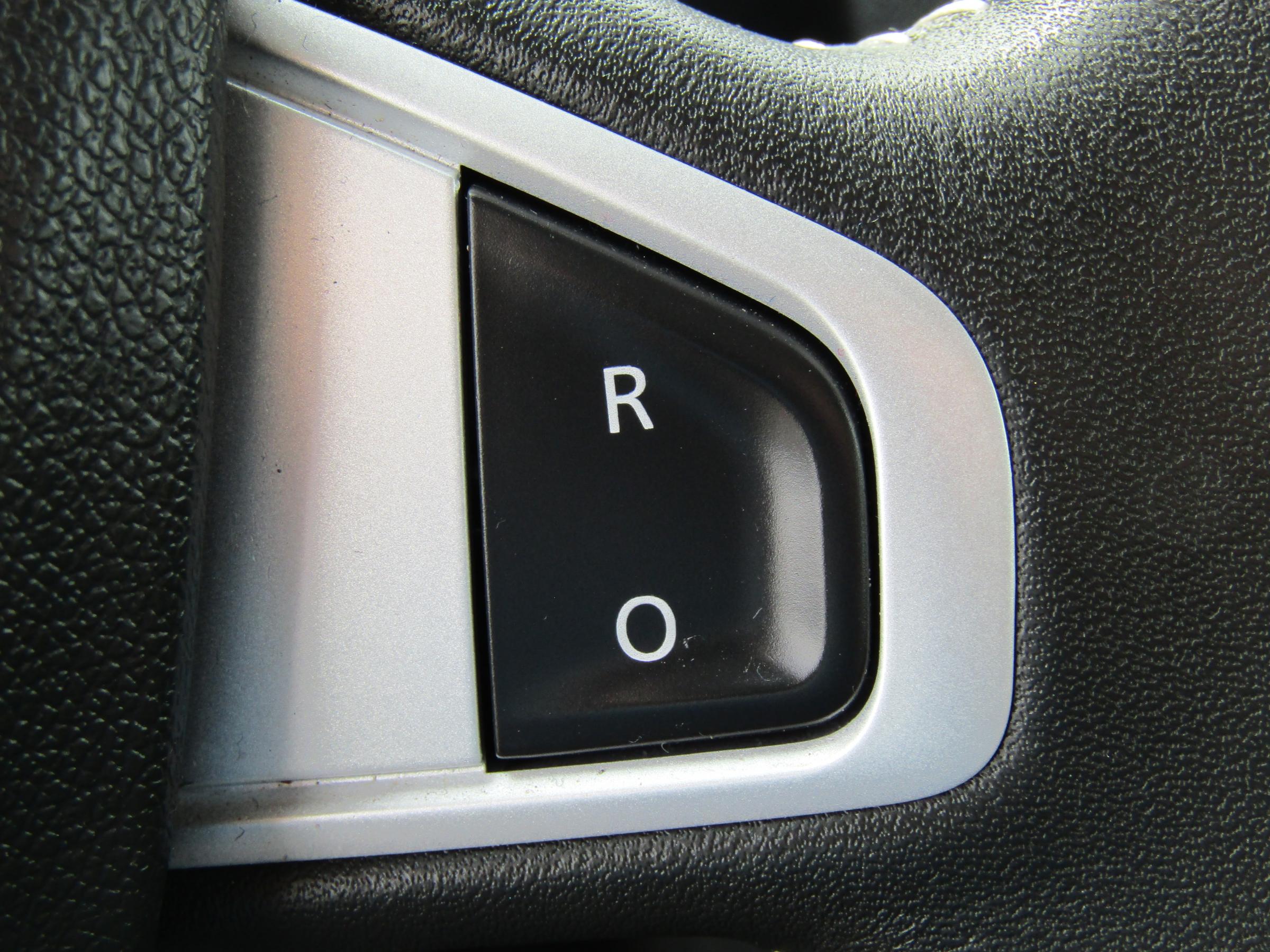 Renault Fluence, 2012 - pohled č. 18