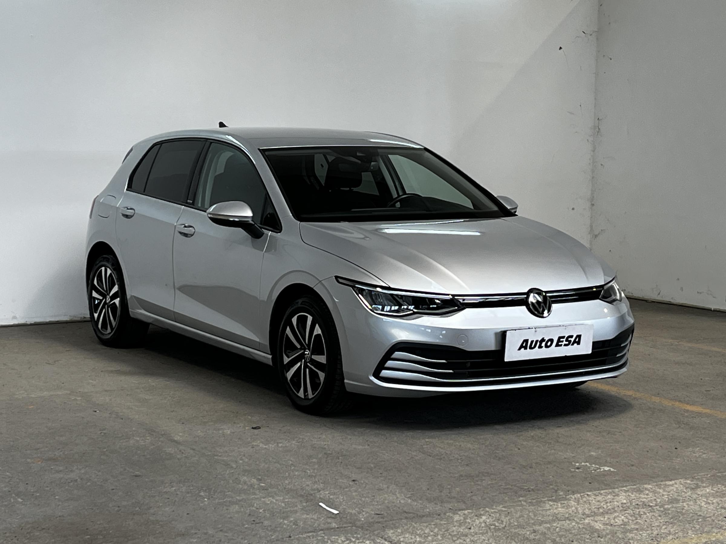 Volkswagen Golf, 2021