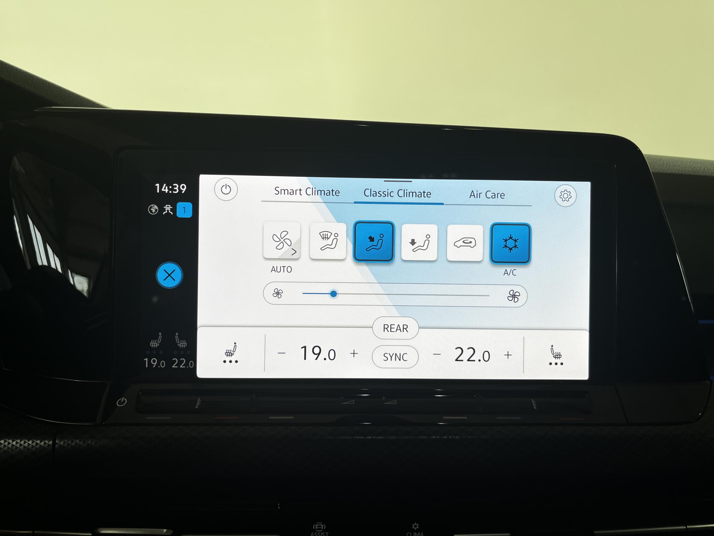 Volkswagen Golf, 2021 - pohled č. 18