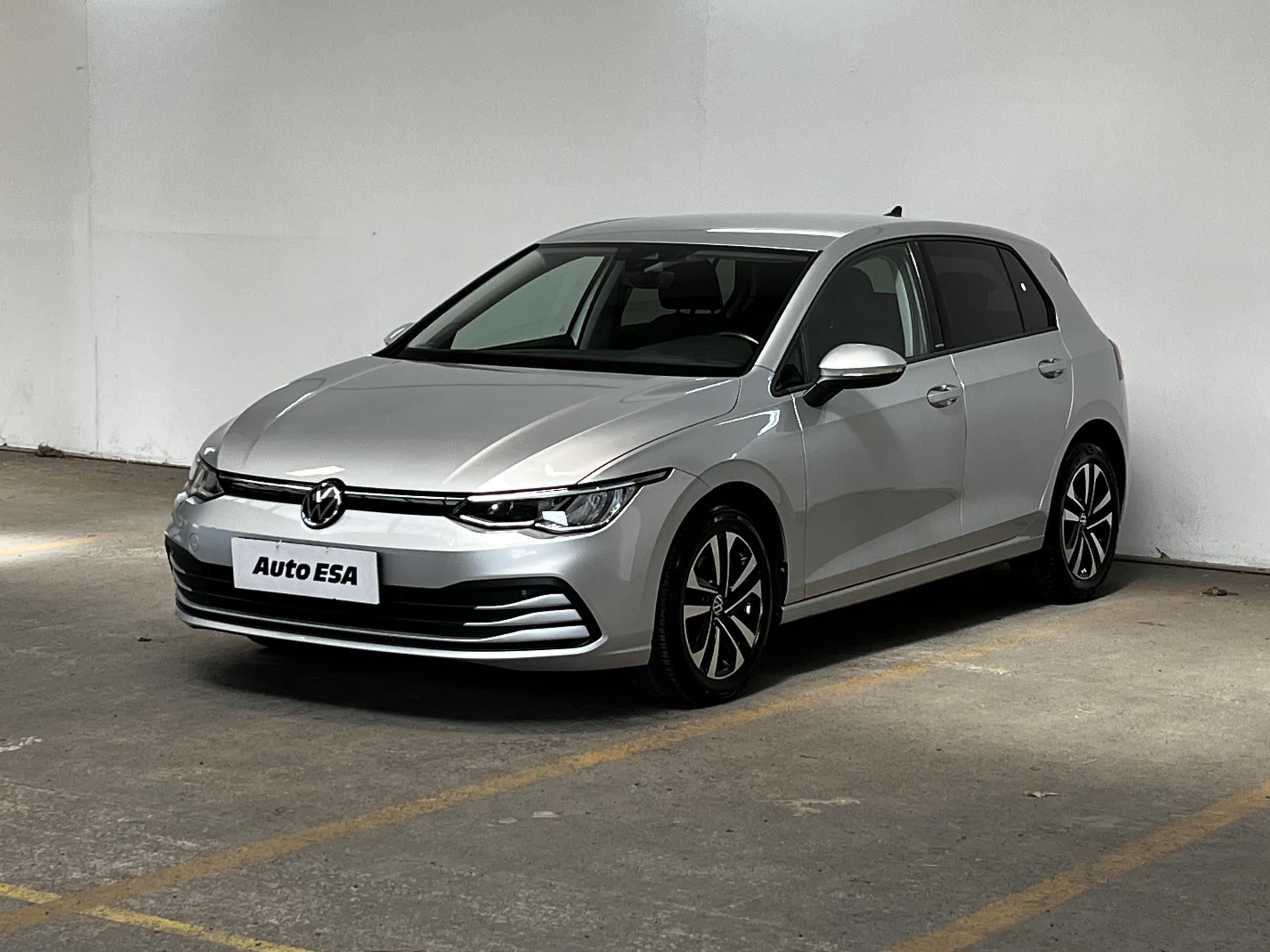 Volkswagen Golf, 2021 - pohled č. 3