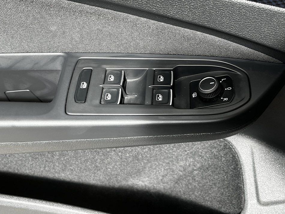 Volkswagen Golf 2.0TDi United