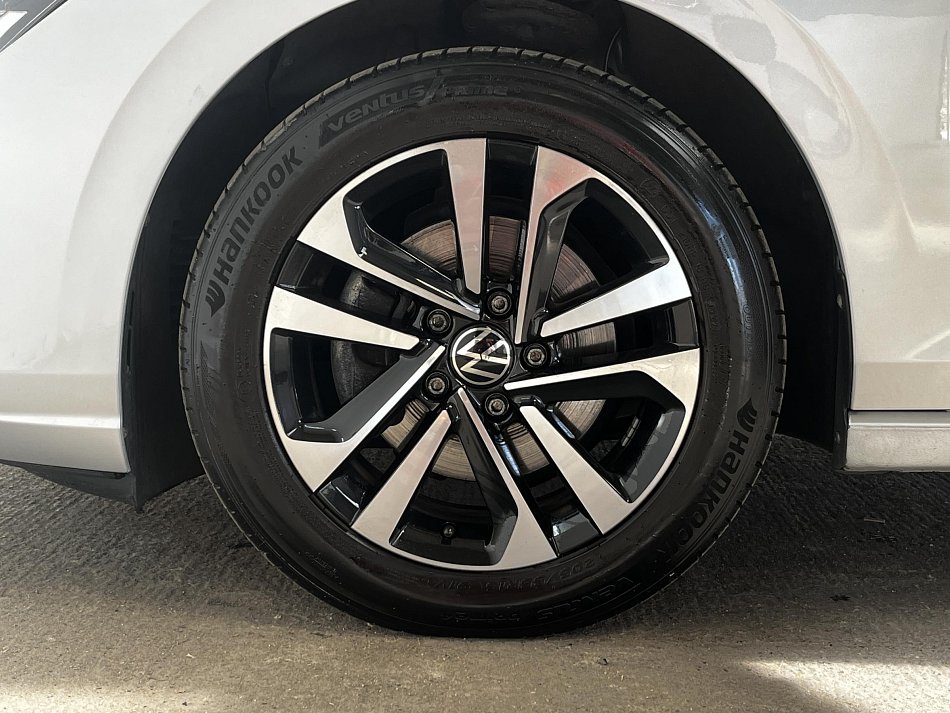 Volkswagen Golf 2.0TDi United