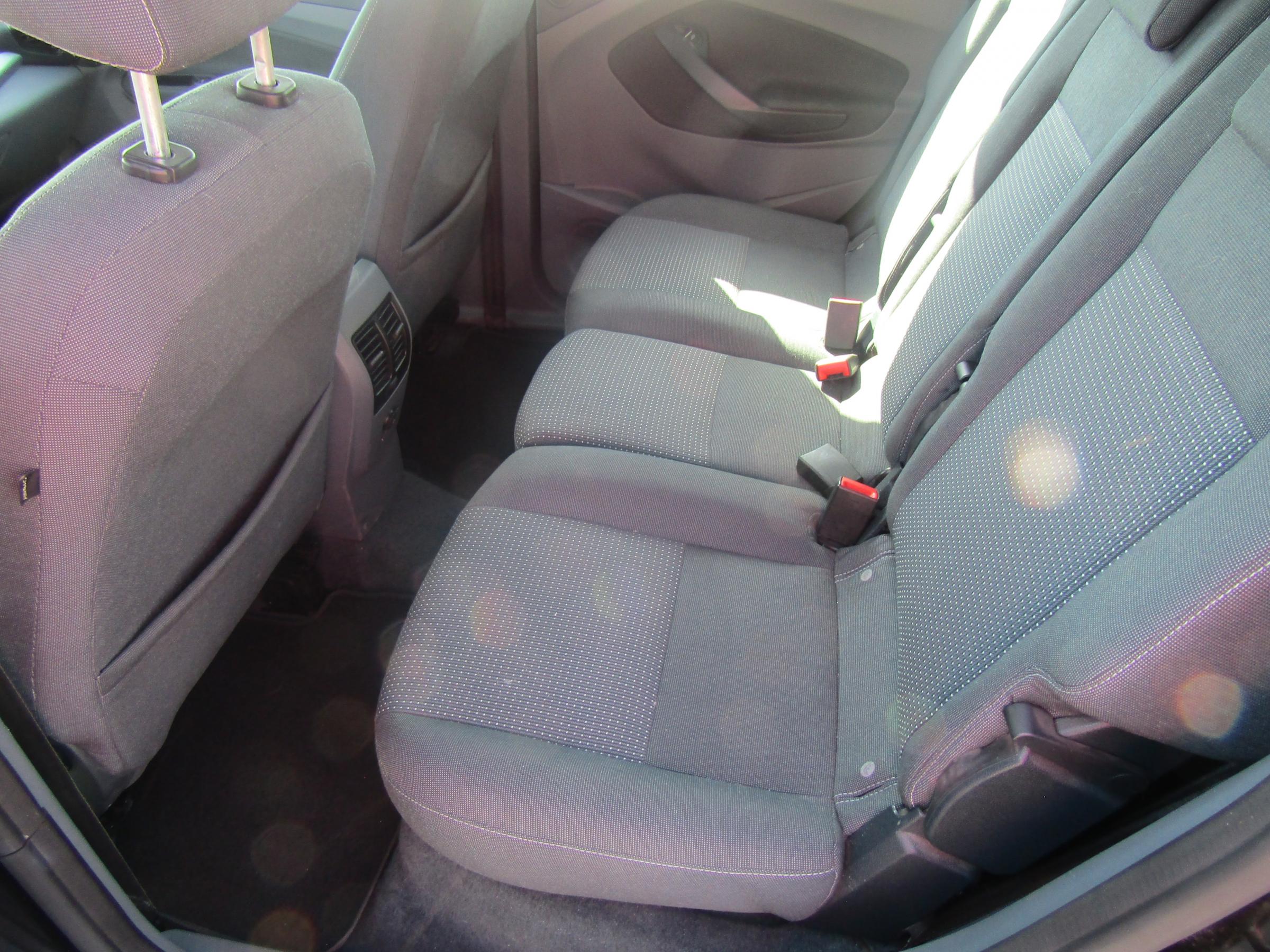 Ford C-MAX, 2012 - pohled č. 11