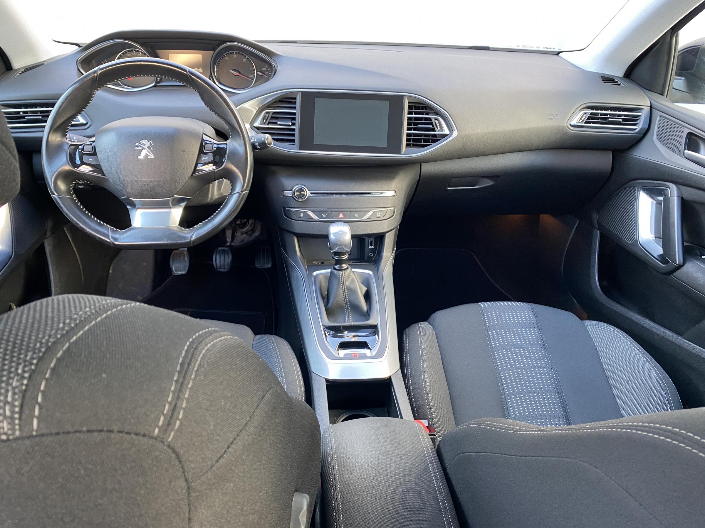 Peugeot 308, 2015 - pohled č. 8