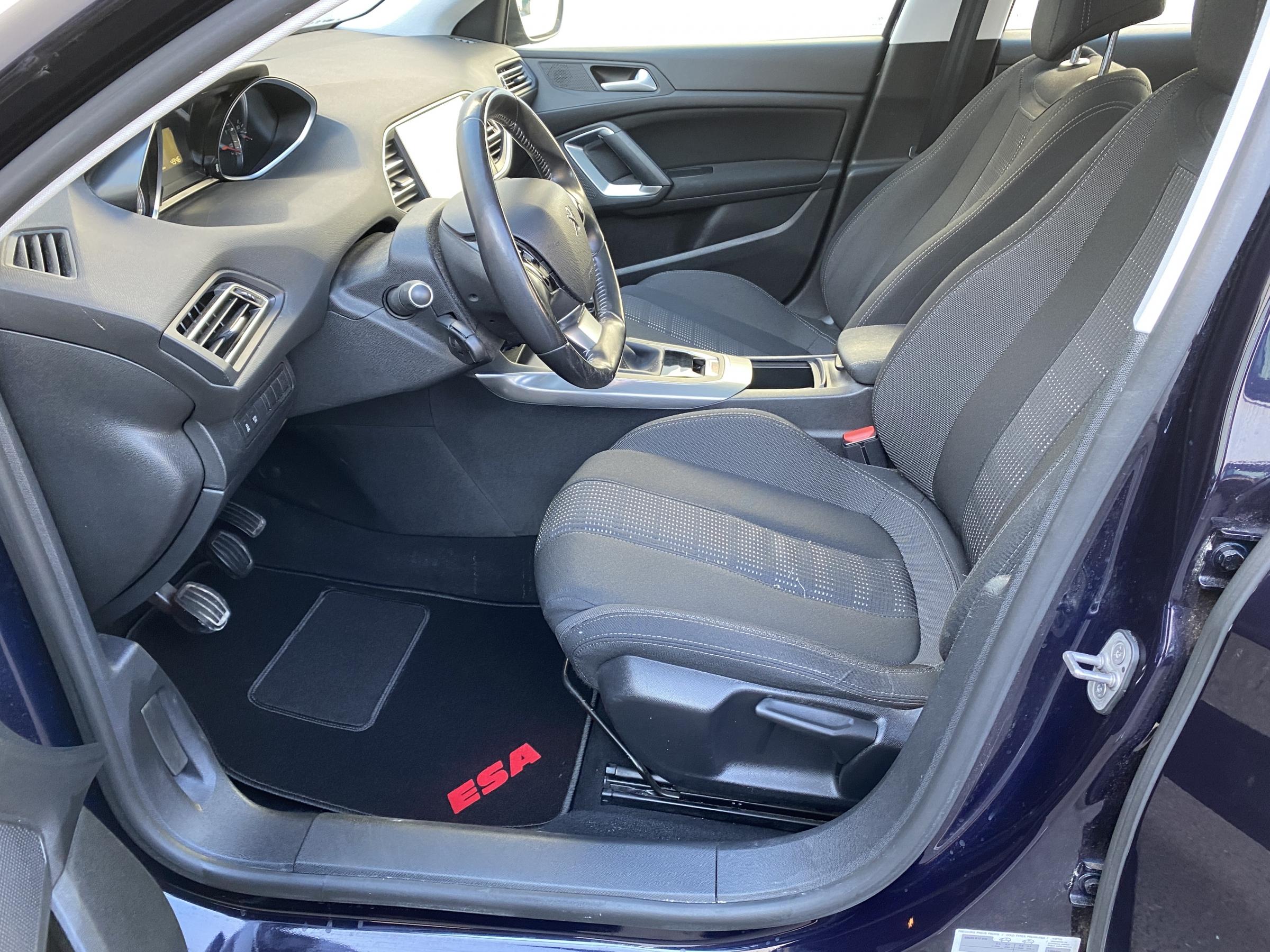 Peugeot 308, 2015 - pohled č. 9