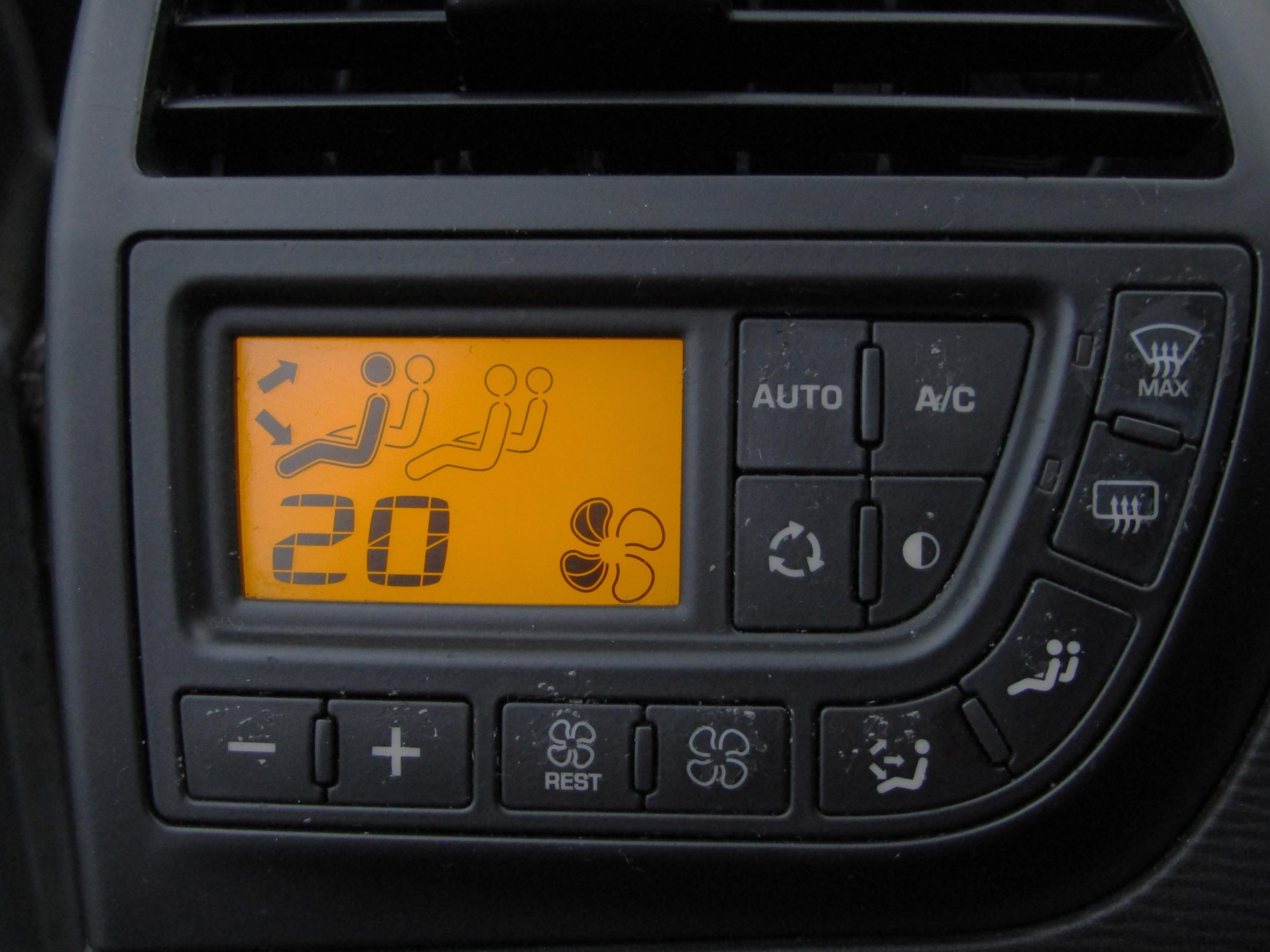 Citroën C4 Picasso, 2008 - pohled č. 13