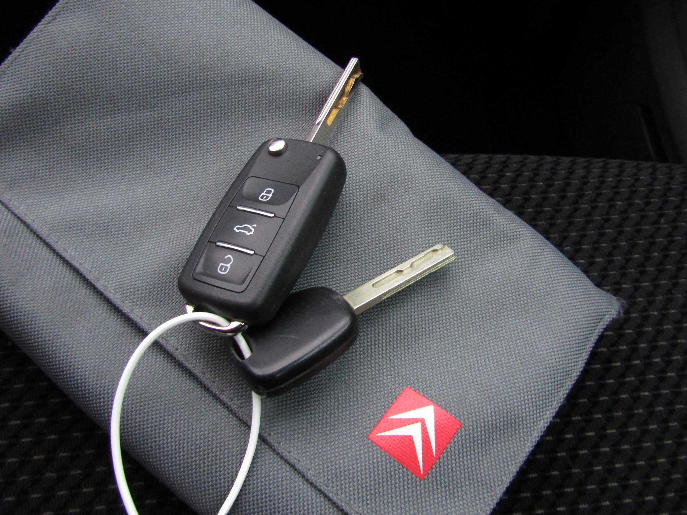 Citroën C4 Picasso, 2008 - pohled č. 17