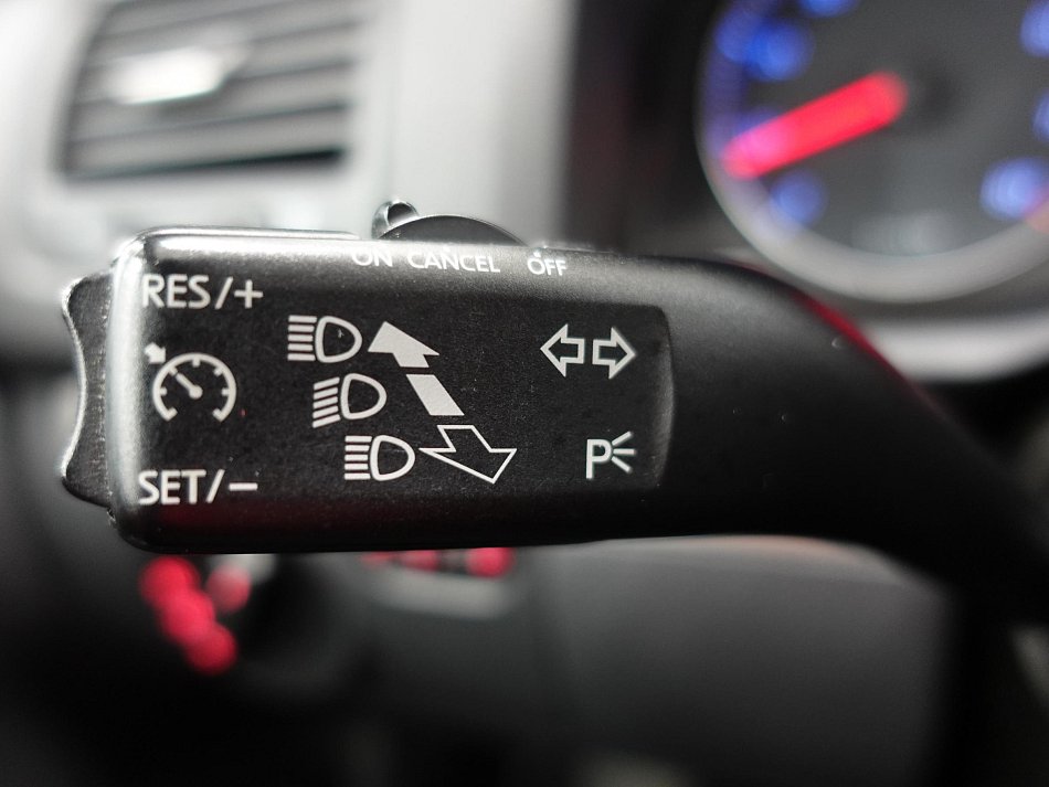 Volkswagen Golf 1.6i 