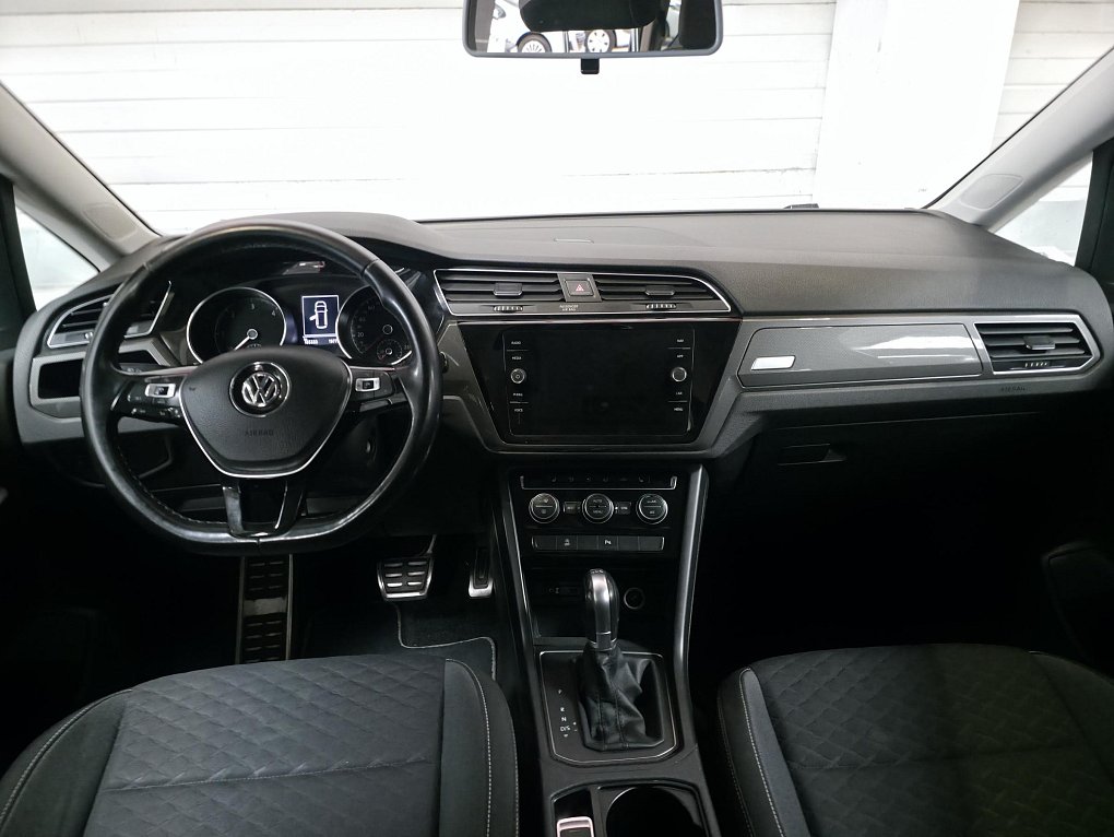 Volkswagen Touran 2.0 TDi 