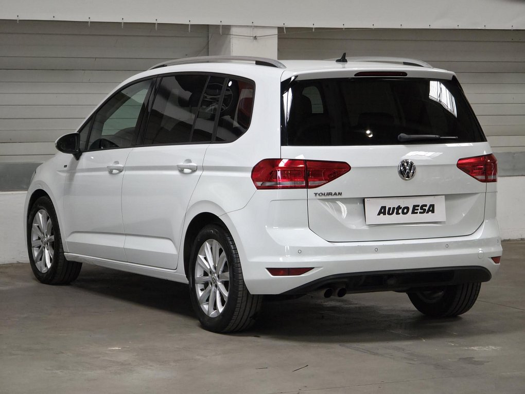 Volkswagen Touran 2.0 TDi 