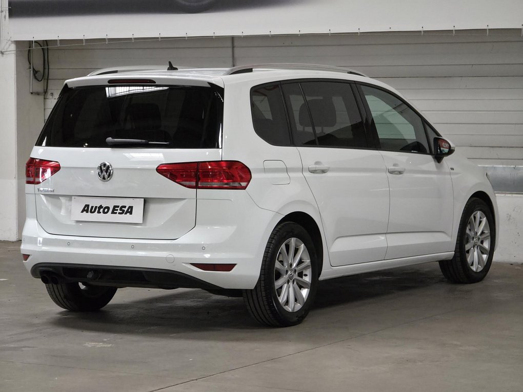 Volkswagen Touran 2.0 TDi 