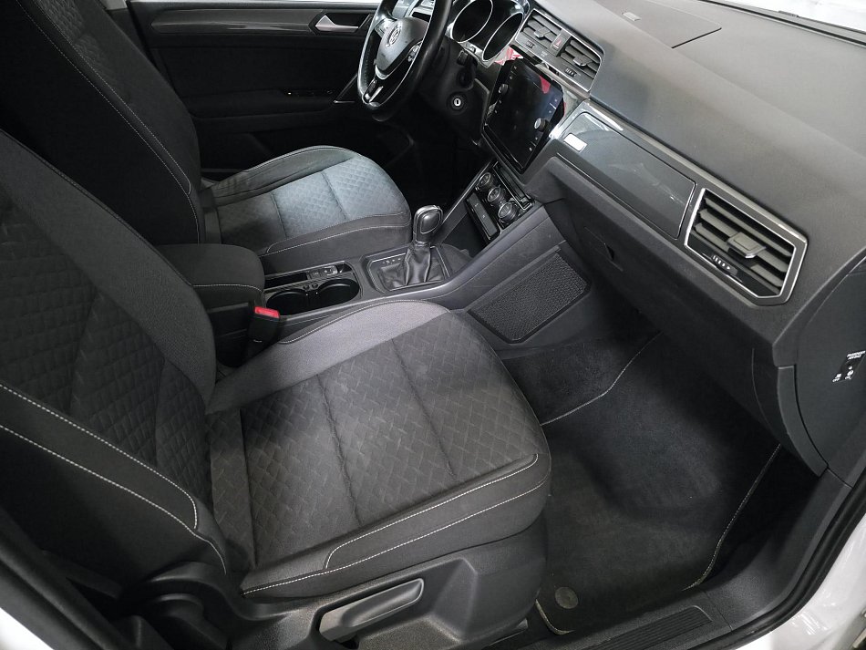 Volkswagen Touran 2.0 TDi 