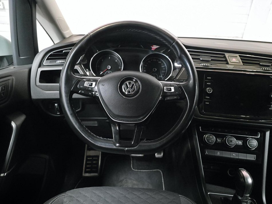 Volkswagen Touran 2.0 TDi 