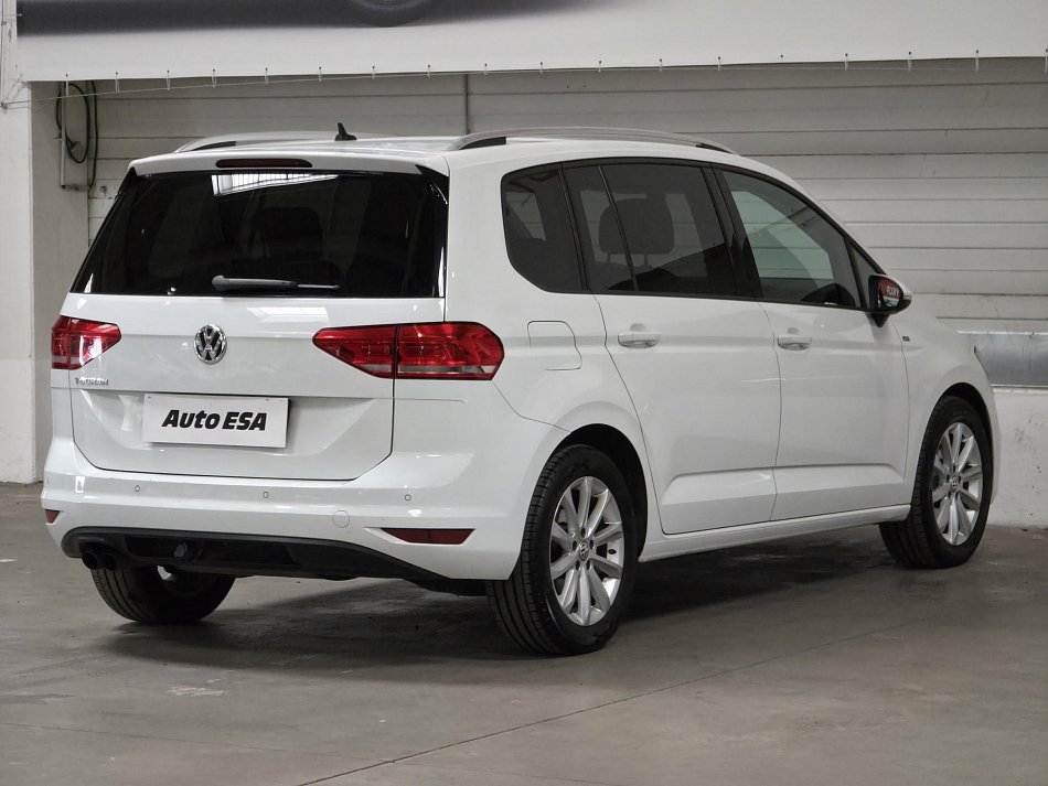 Volkswagen Touran 2.0 TDi 