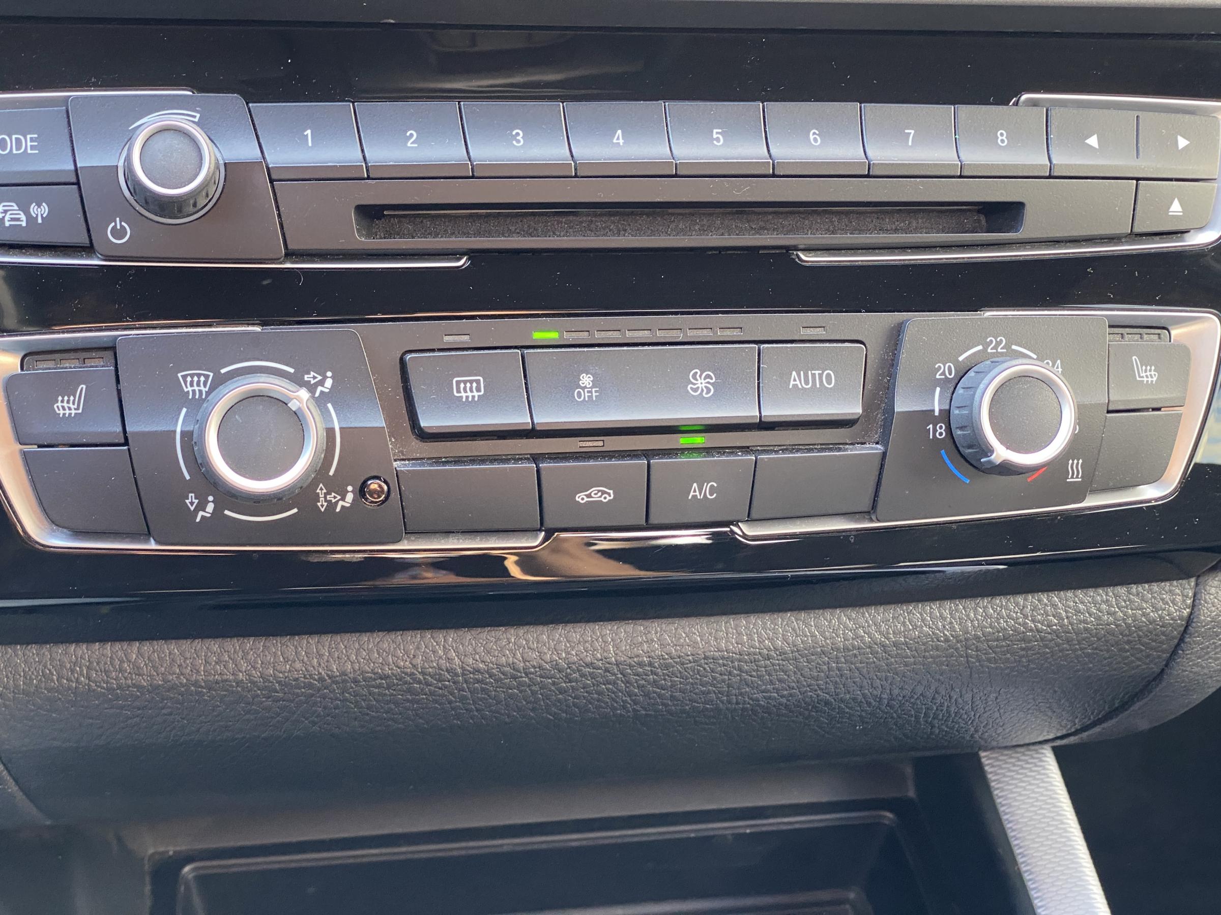 BMW Řada 1, 2017 - pohled č. 16