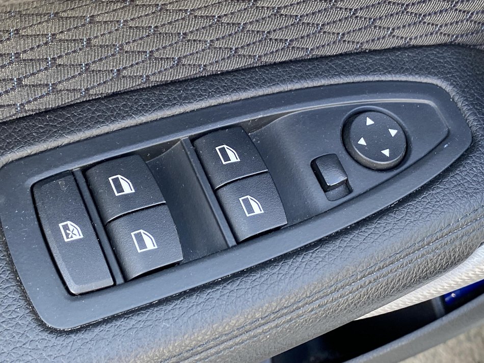 BMW Řada 1 1.5i M Paket 118i