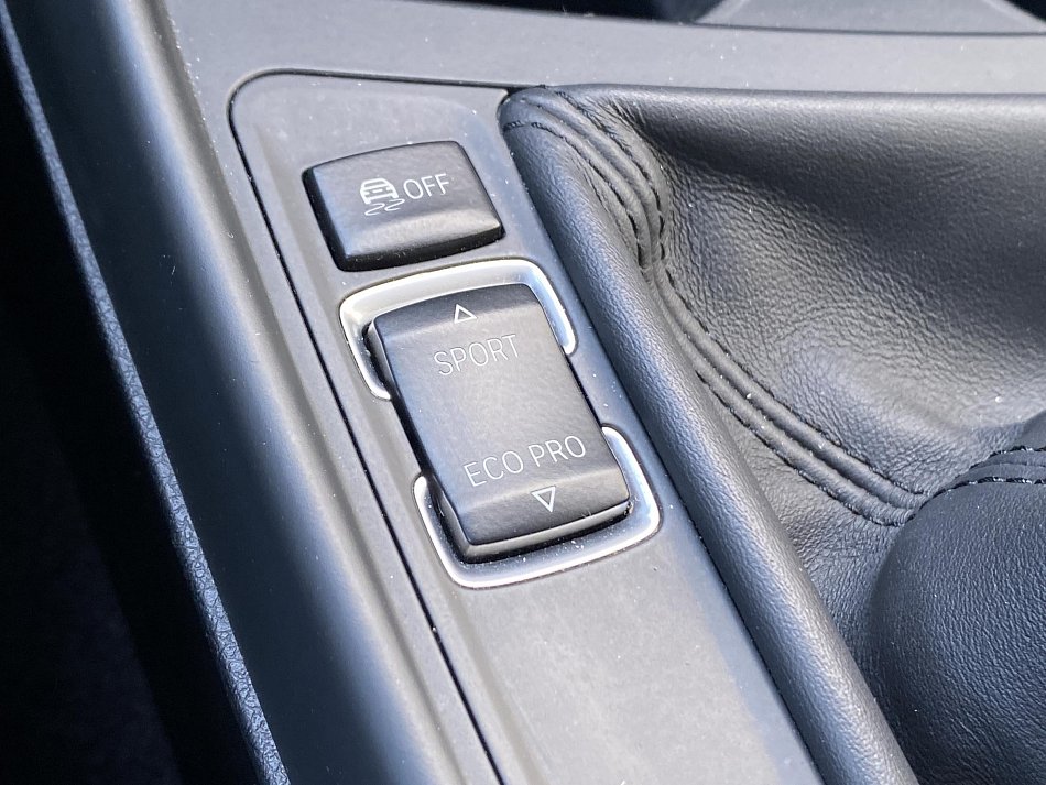 BMW Řada 1 1.5i M Paket 118i