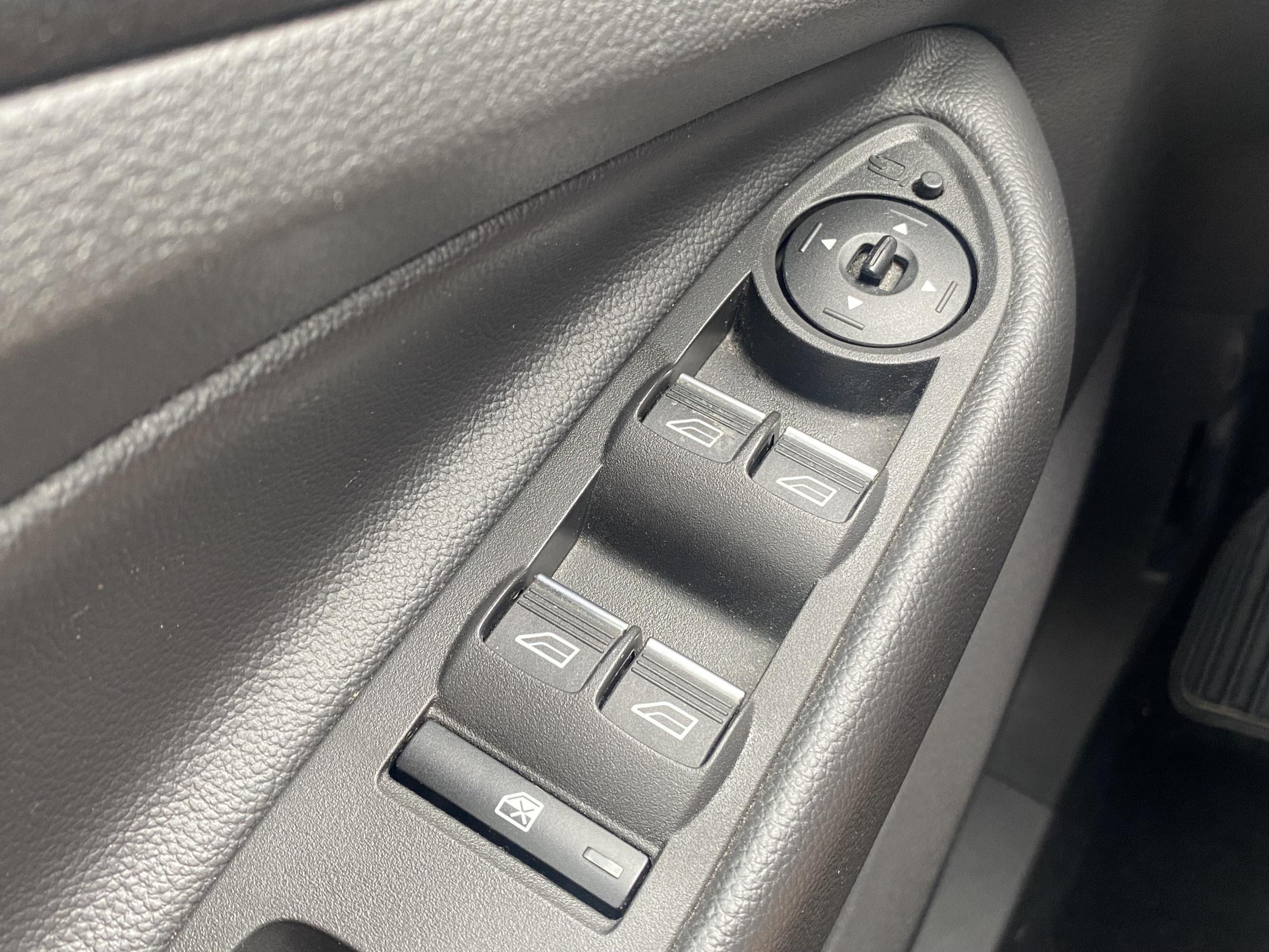 Ford Kuga, 2019 - pohled č. 14