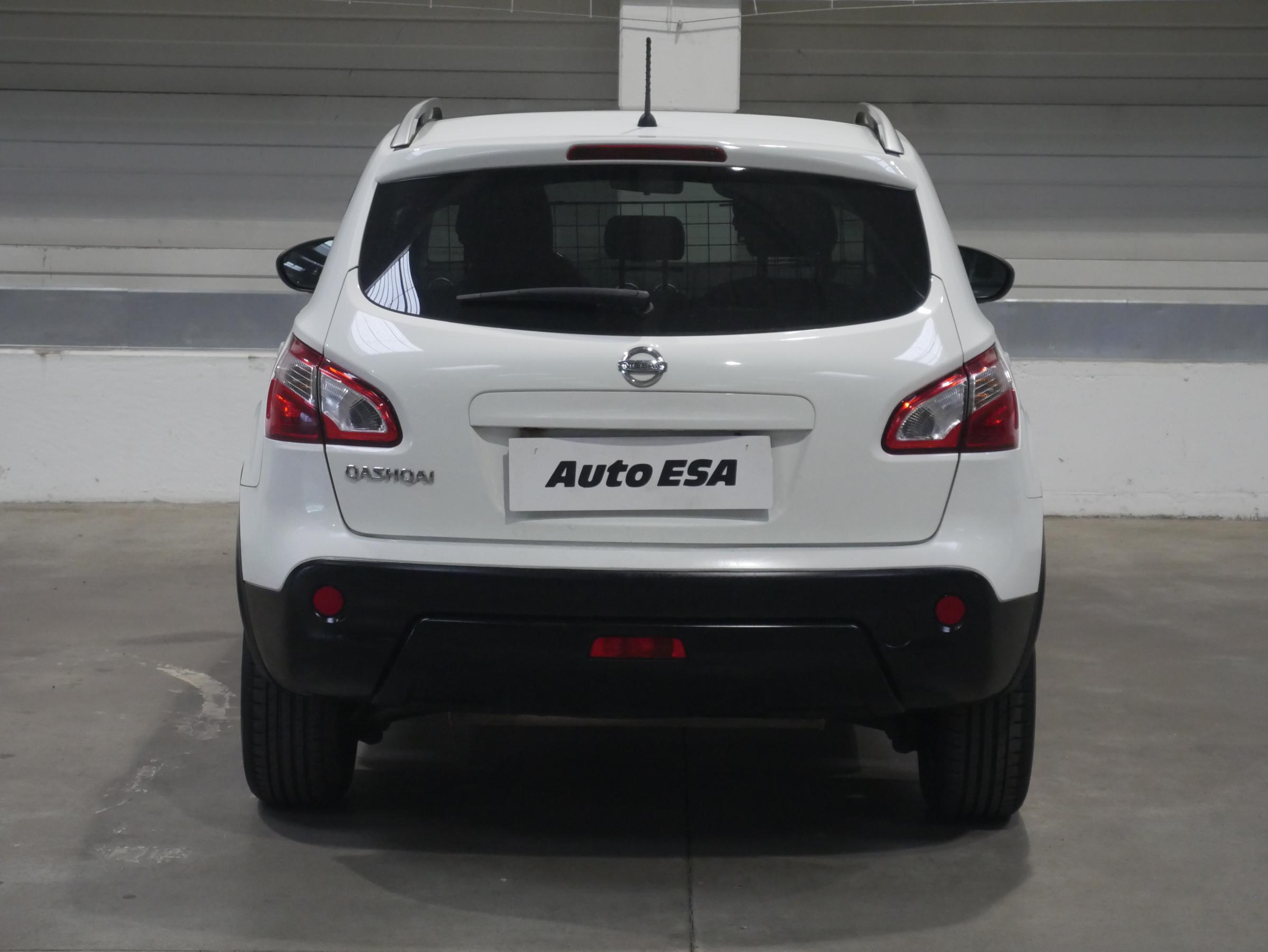 Nissan Qashqai, 2012 - pohled č. 5