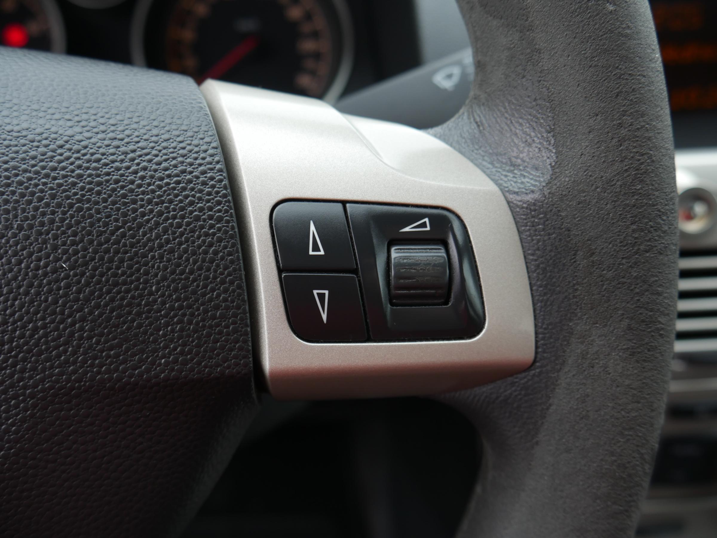 Opel Astra, 2008 - pohled č. 14