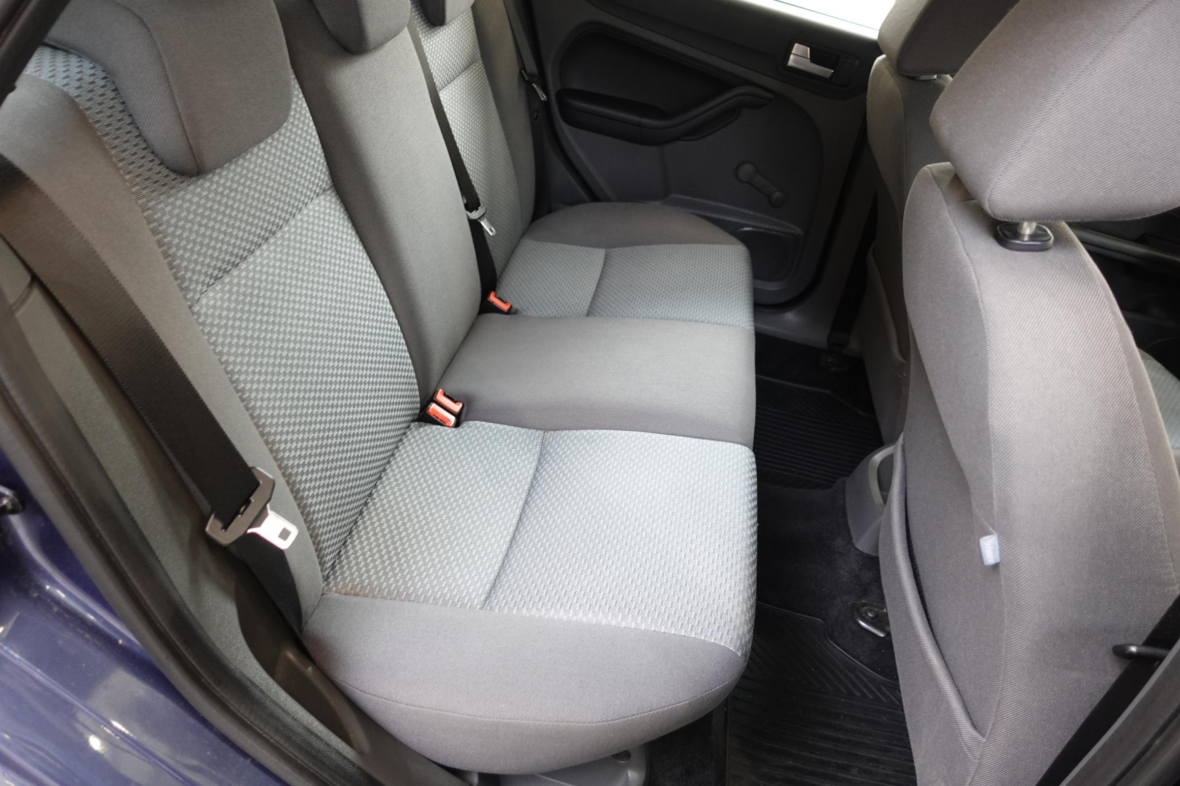 Ford Focus, 2006 - pohled č. 12