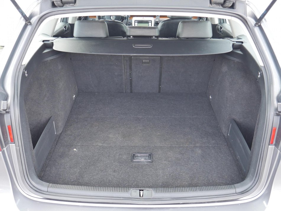 Volkswagen Passat 2.0 TDi 