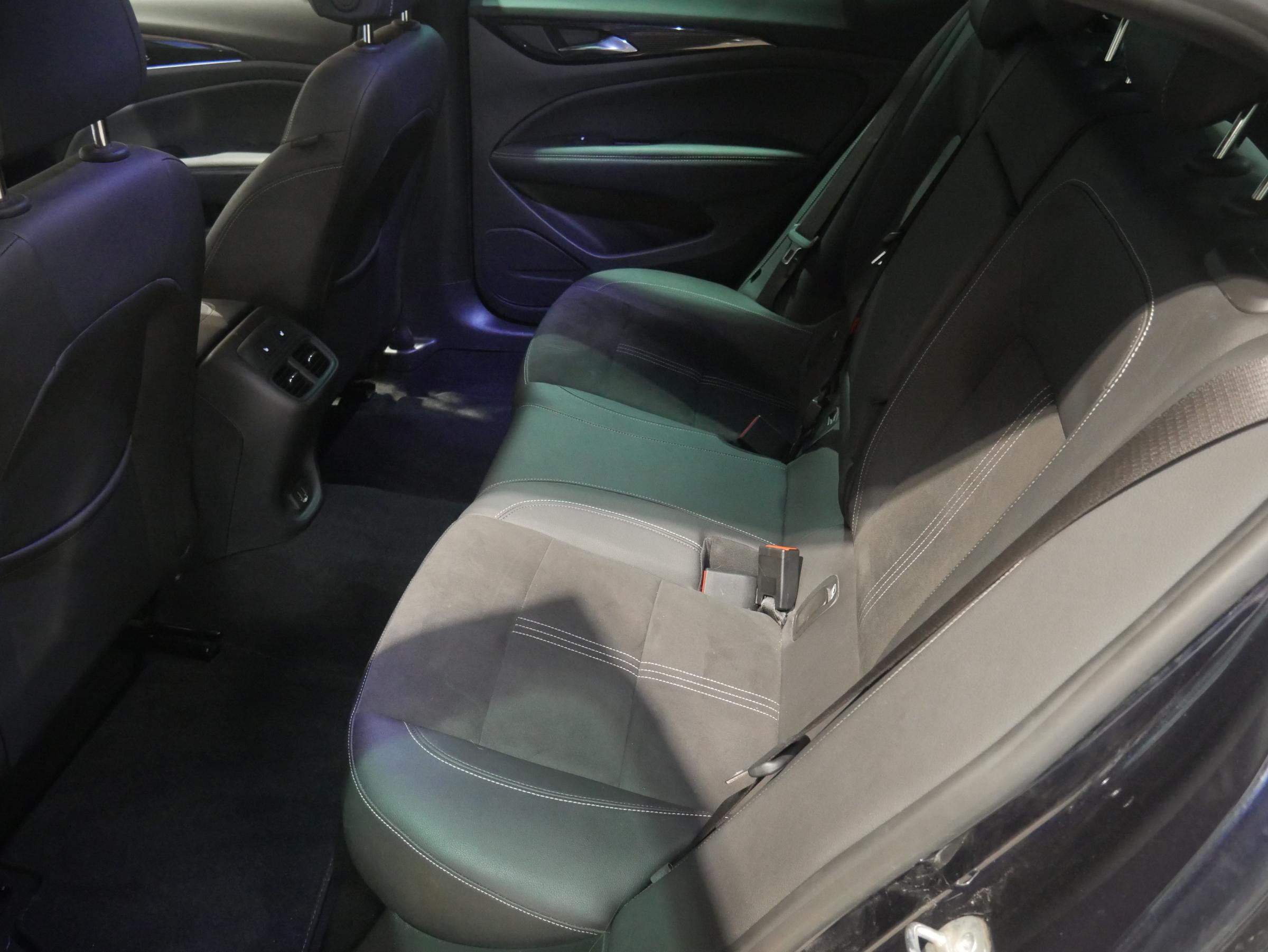 Opel Insignia, 2019 - pohled č. 10