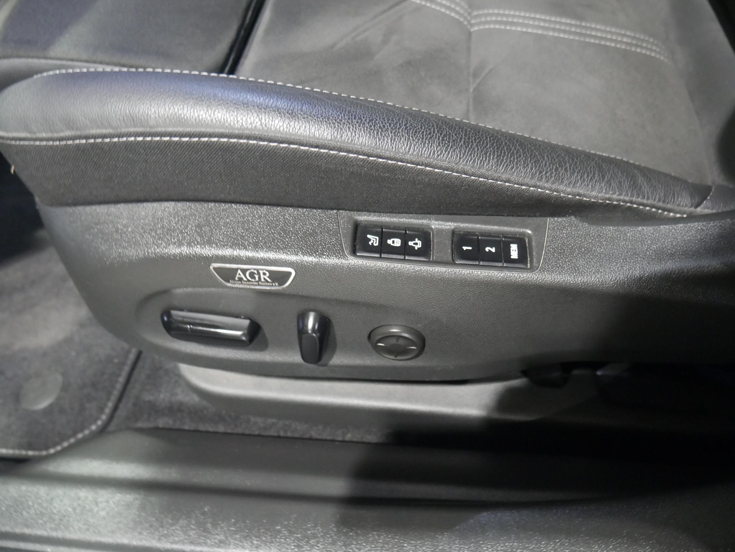 Opel Insignia, 2019 - pohled č. 12