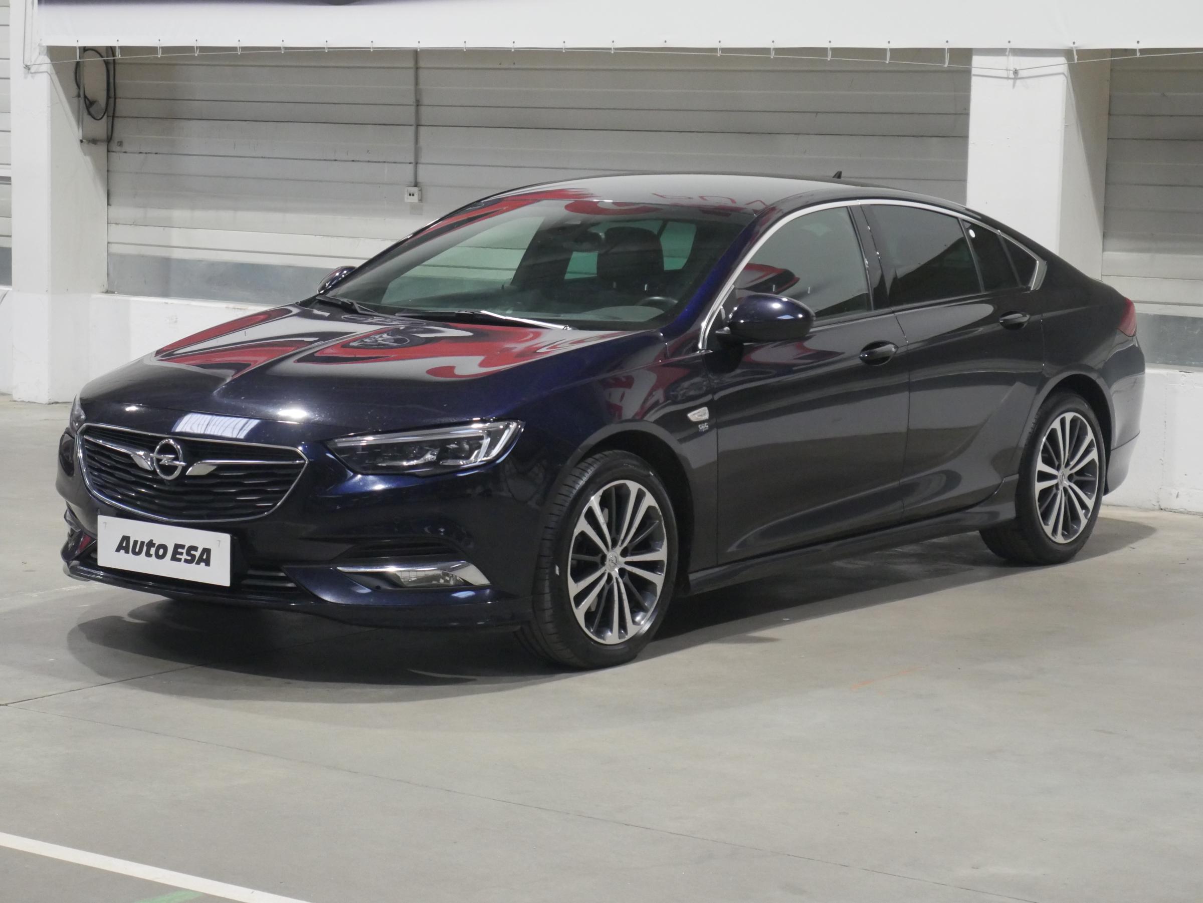 Opel Insignia, 2019 - pohled č. 3