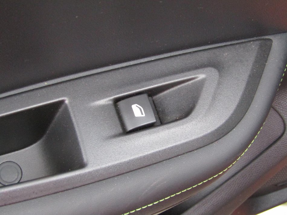 Peugeot 2008 1.2PT GT Line