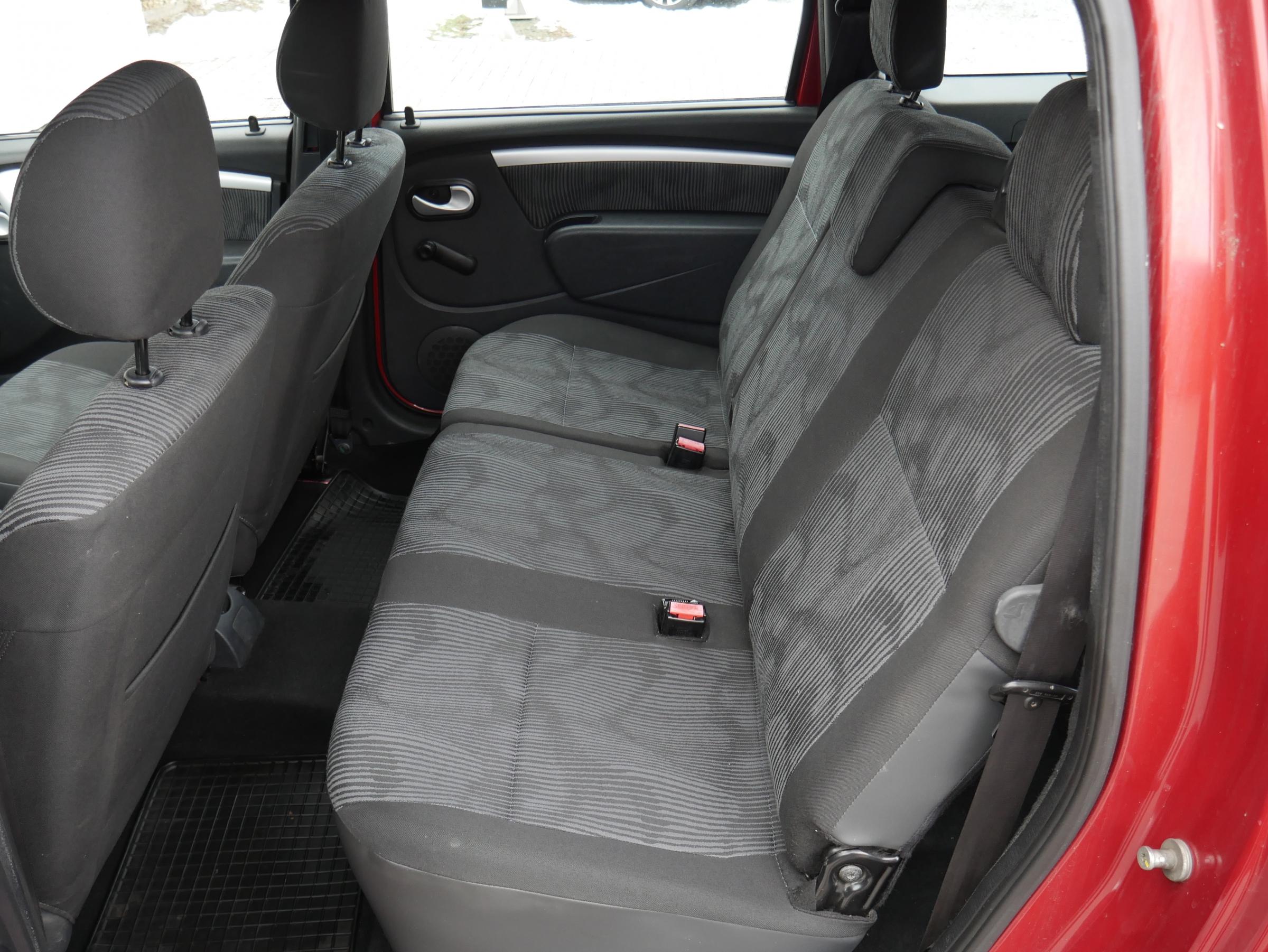 Dacia Logan, 2010 - pohled č. 10