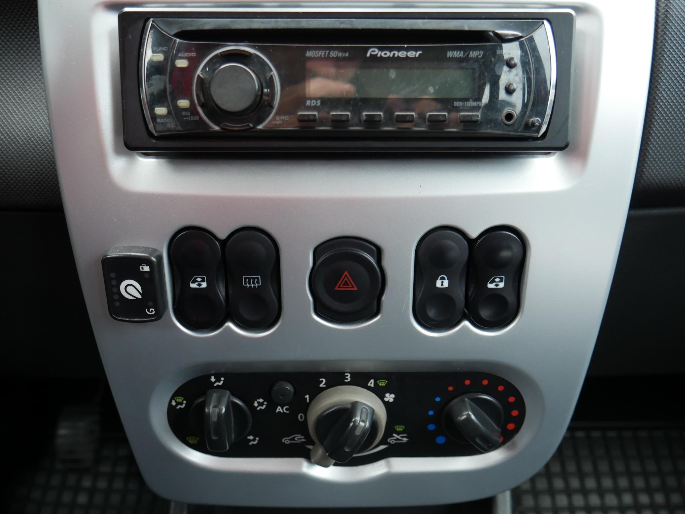 Dacia Logan, 2010 - pohled č. 13