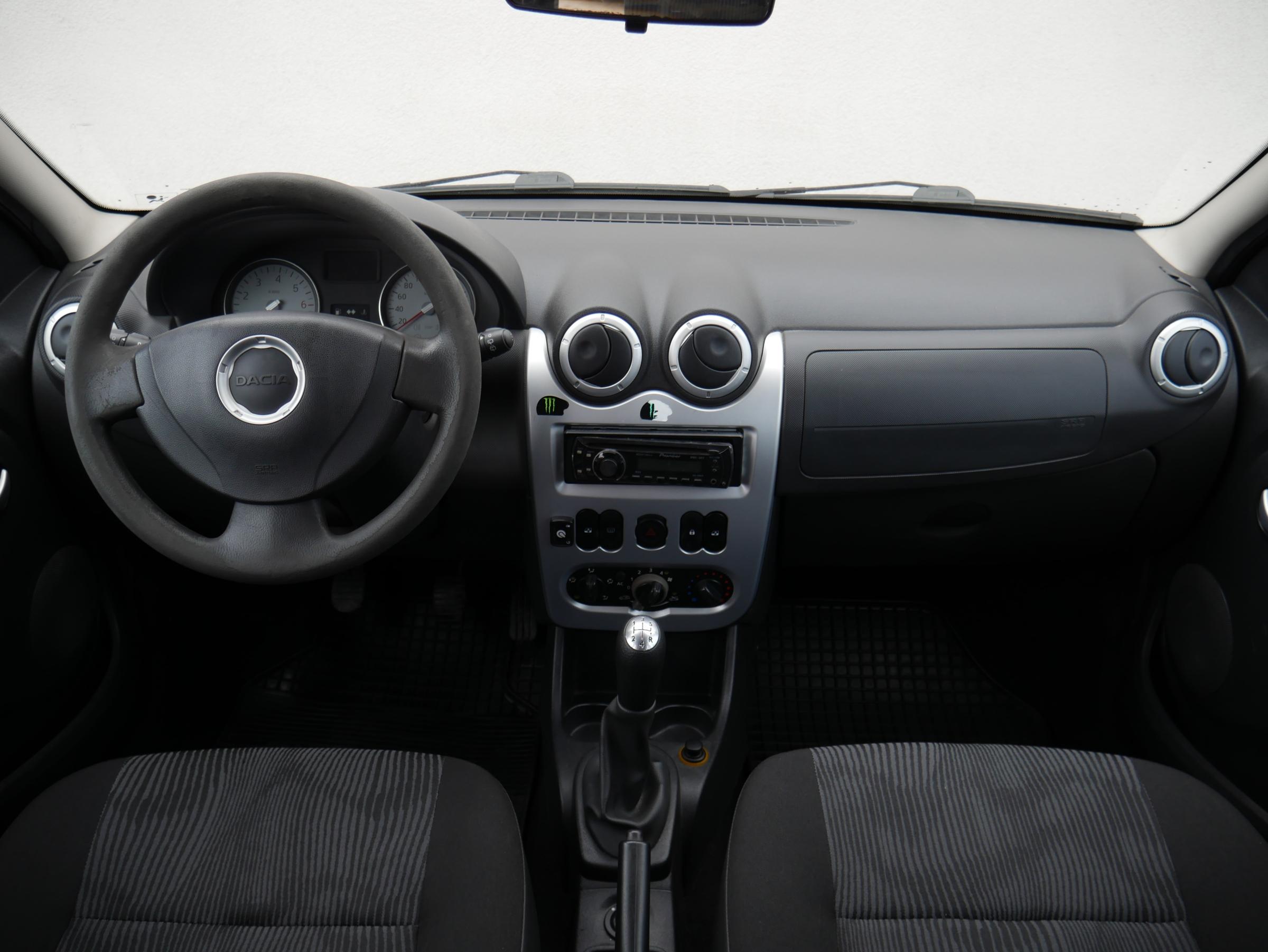 Dacia Logan, 2010 - pohled č. 8