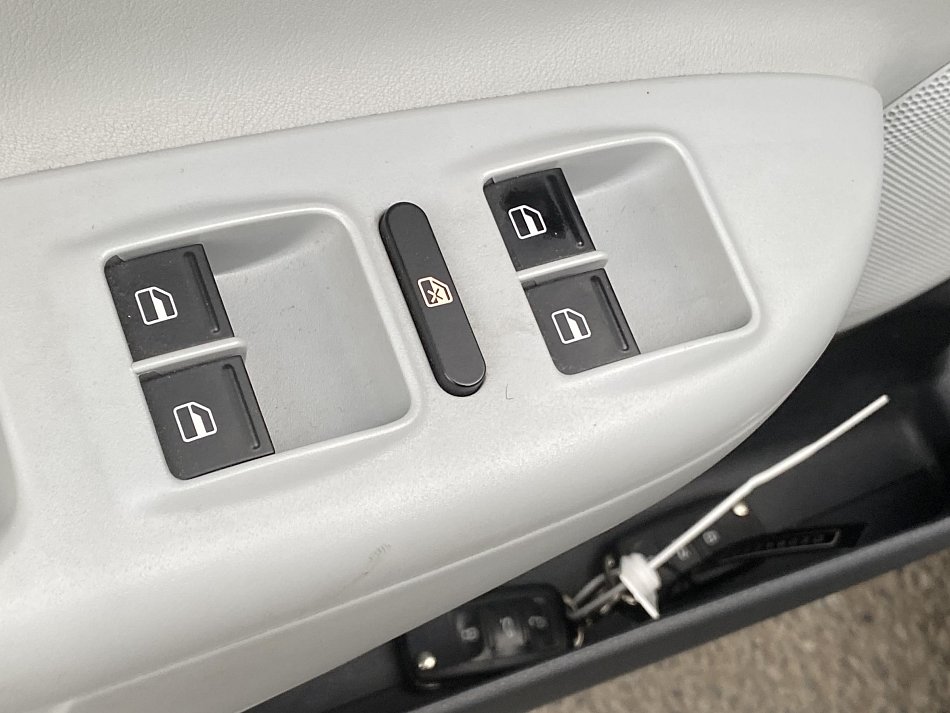 Škoda Octavia II 2.0 TDi L&K