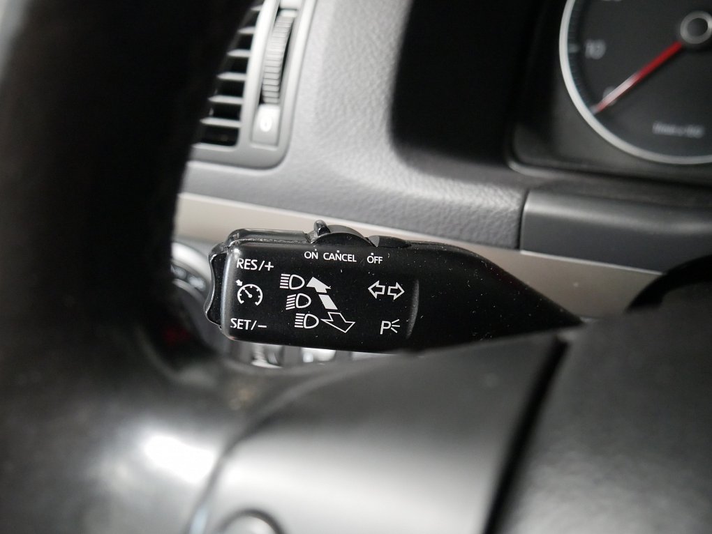 Volkswagen Touran 1.6i 