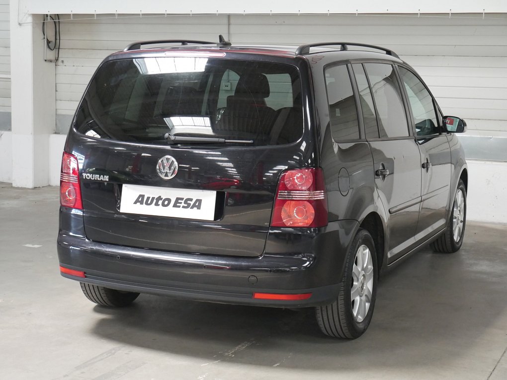 Volkswagen Touran 1.6i 