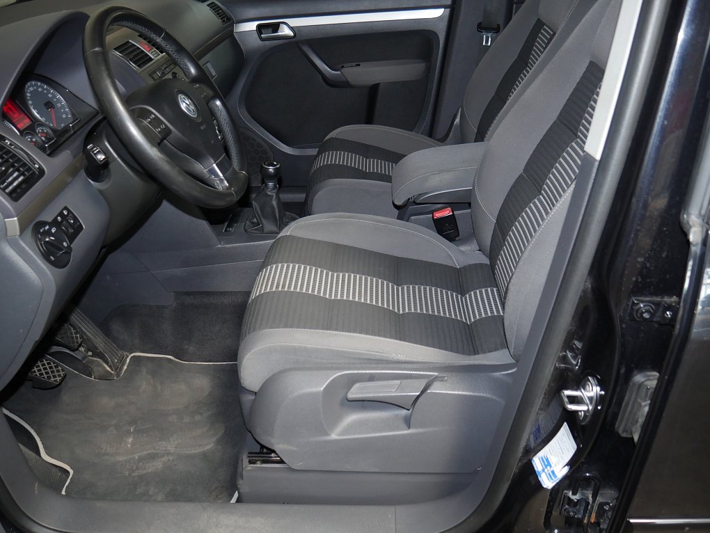 Volkswagen Touran 1.6i 
