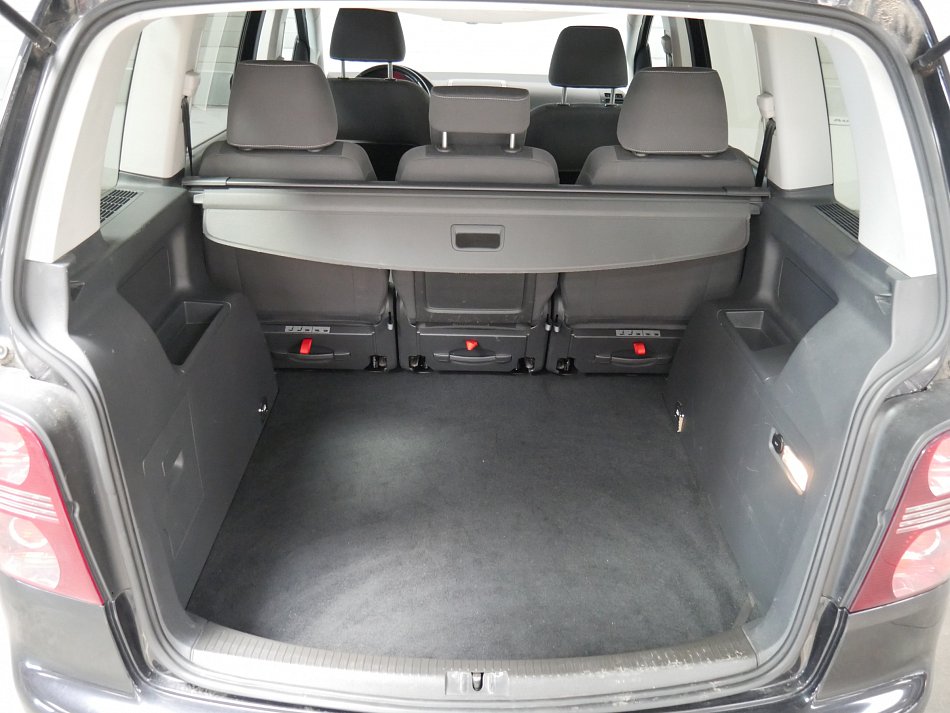 Volkswagen Touran 1.6i 