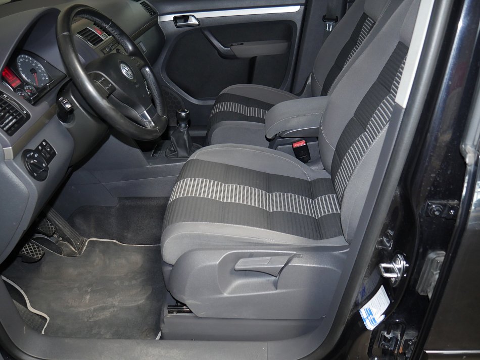 Volkswagen Touran 1.6i 