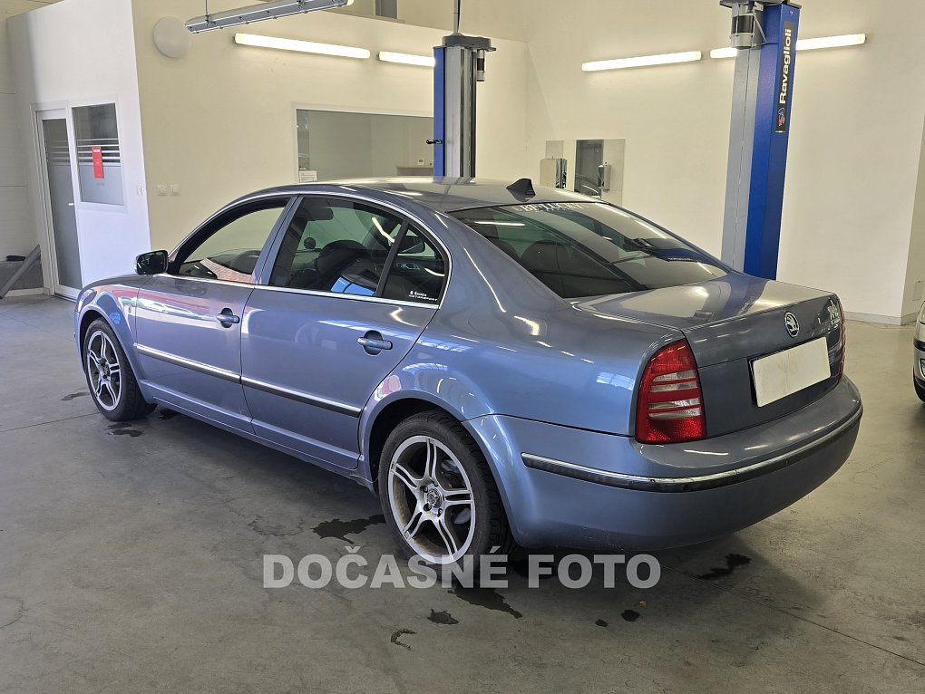 Škoda Superb 1.8t 