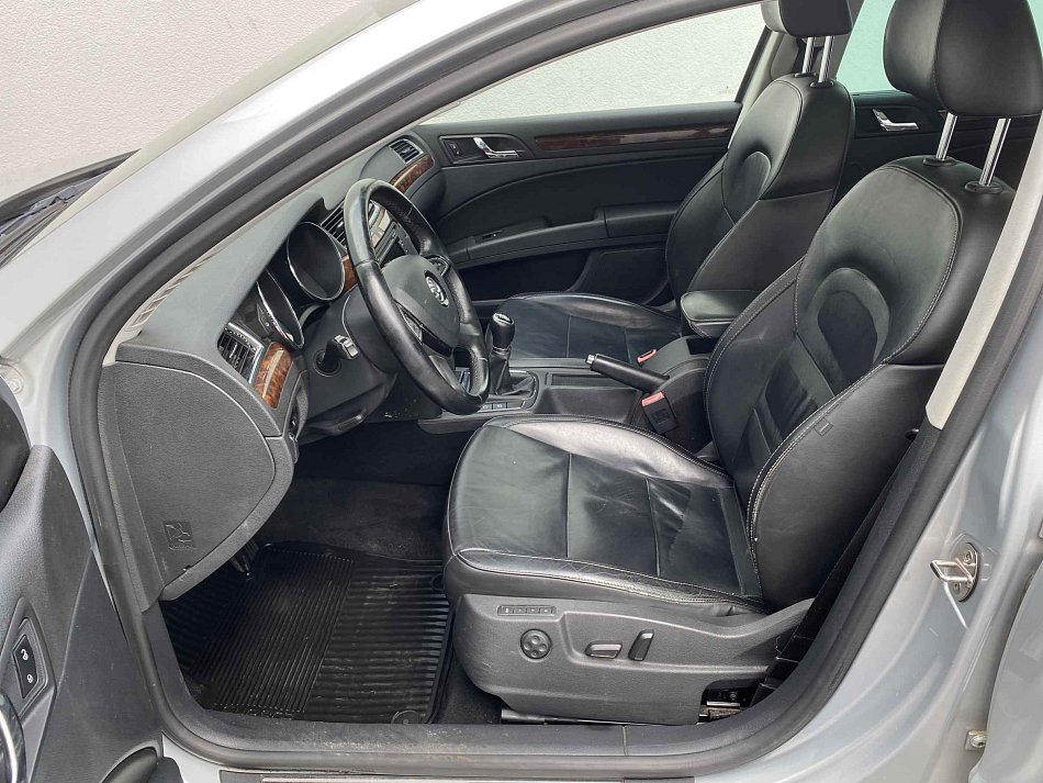 Škoda Superb II 1.6 TDi Elegance
