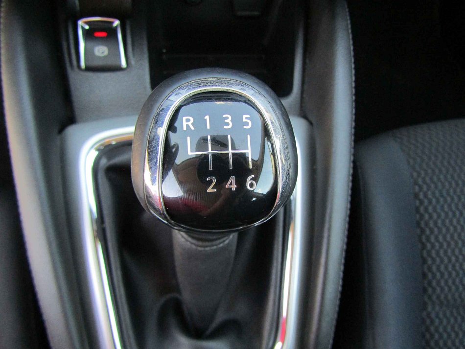 Nissan Qashqai 1.2DIG-T 