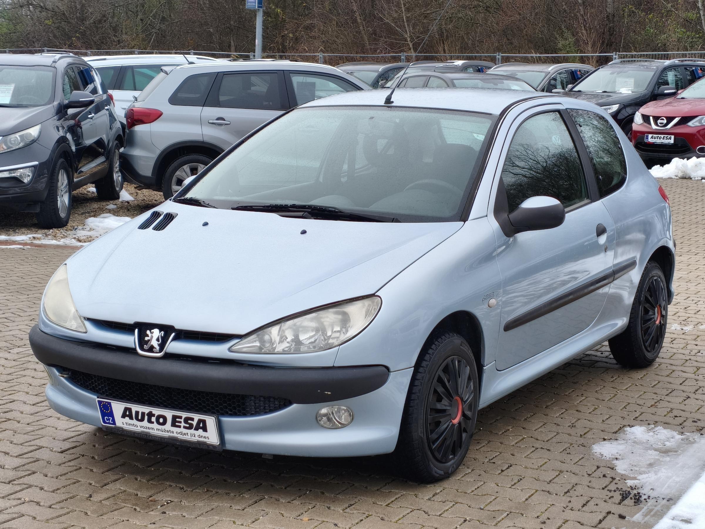 Peugeot 206, 2003 - pohled č. 3