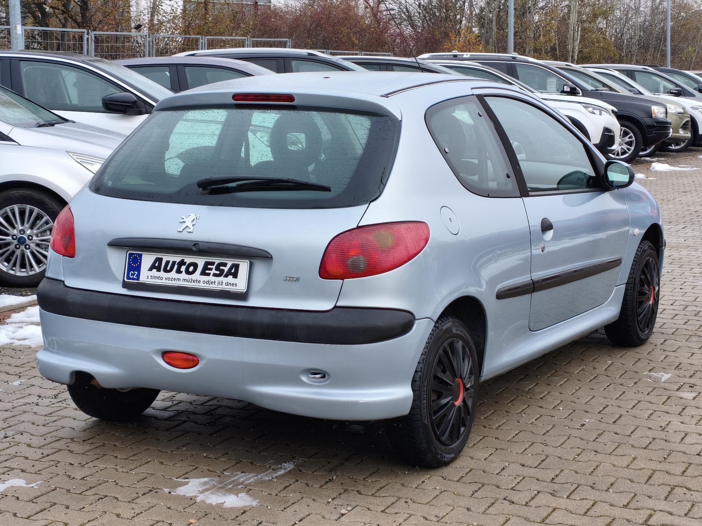 Peugeot 206, 2003 - pohled č. 4