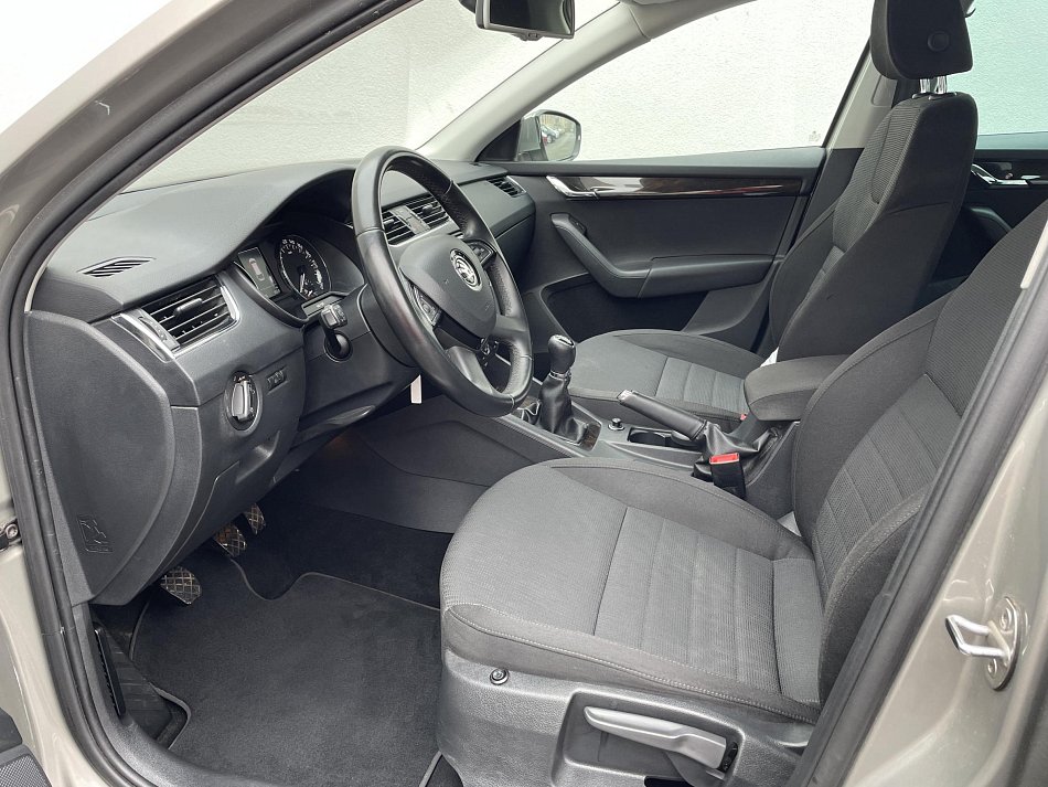 Škoda Octavia III 2.0 TDi Elegance