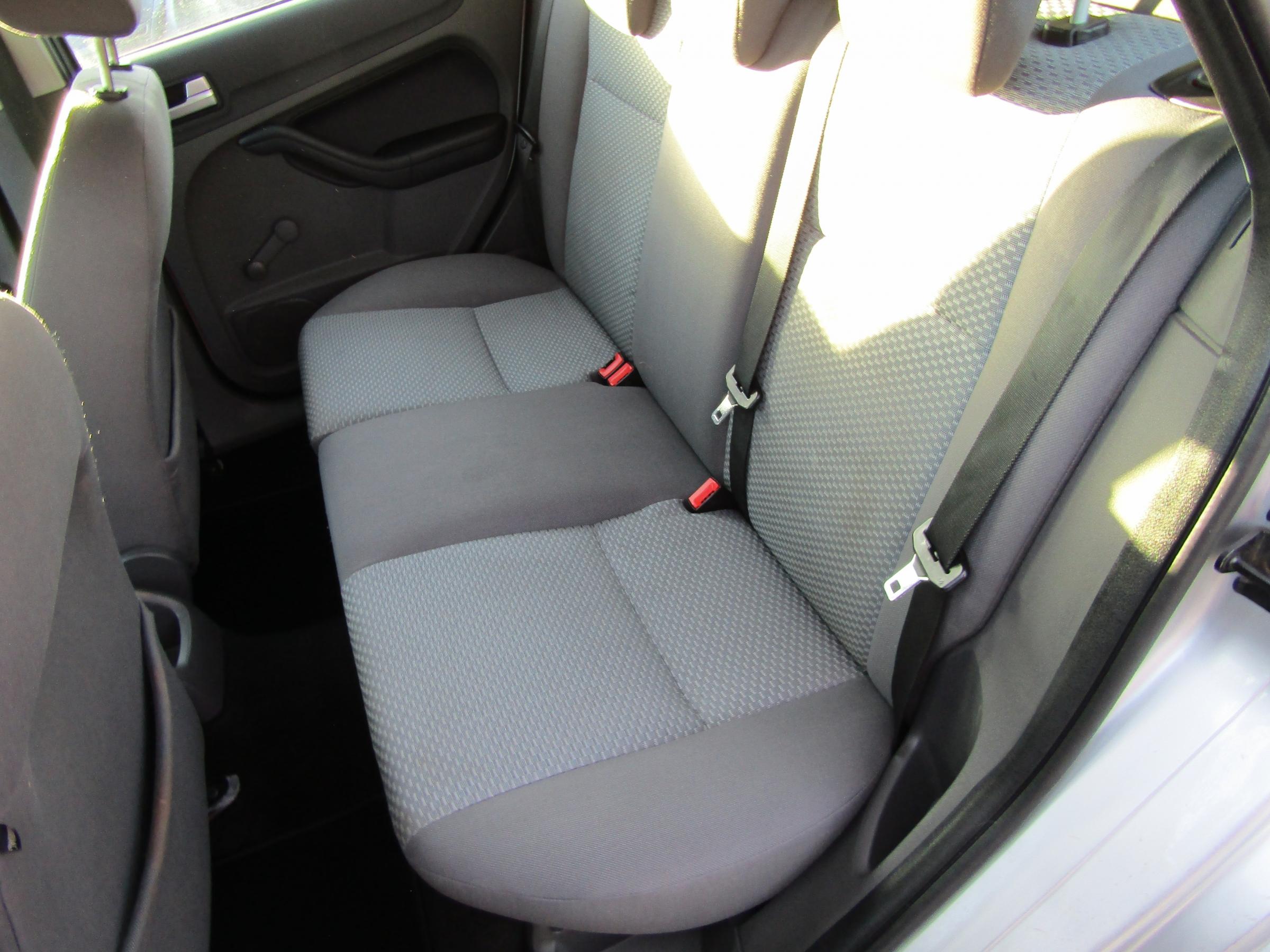 Ford Focus, 2005 - pohled č. 9