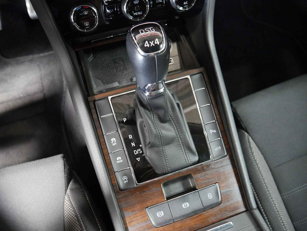Škoda Superb III 2.0 TDI Scout 4x4
